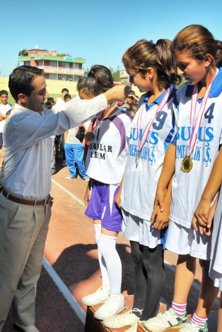 Cumhuriyet Kupası Atletizm yarışması yapıldı