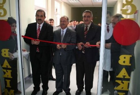 Cumhuriyet Üniversitesi Tıp Fakültesi Anestezi Yoğun Bakım Ünitesi Yenilendi