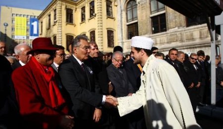 Cüneyt Gökçer Son Yolculuğuna Uğurlandı
