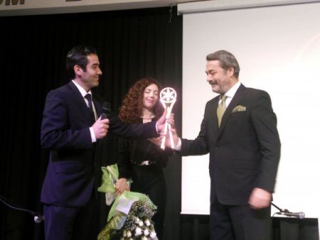 Dadaş Film Festivali'nde Kadir İnanır'a 'Onur Ödülü' Verildi