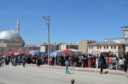 Dadaşlar balık şenliği düzenledi
