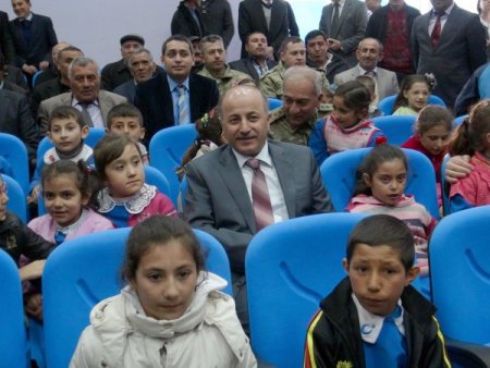 Damal'da sinema salonu açıldı