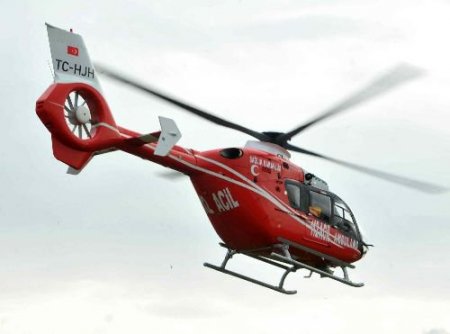 Damarında Tıkanıklık Olan Yeşil Kartlı Hastanın İmdadına, Helikopter Ambulans Yetişti