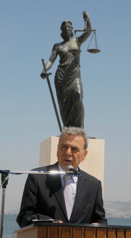 Danıştay Saldırısında Ölen 2. Daire Üyesi Özbilgin İzmir'de Anıldı