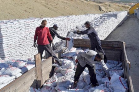 Dar gelirli ailelere kömür dağıtımı başladı