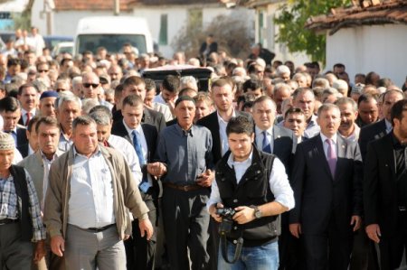 Darbe döneminde asılan Esendağ'ın vefat eden annesi Manisa'da defnedildi