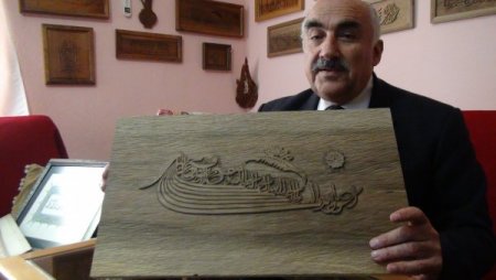 Darbe döneminde sosyal hayatı engellenen öğretmen kendini sanata verdi (Özel)