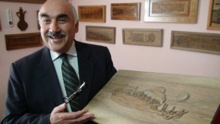 Darbe döneminde sosyal hayatı engellenen öğretmen kendini sanata verdi (Özel)