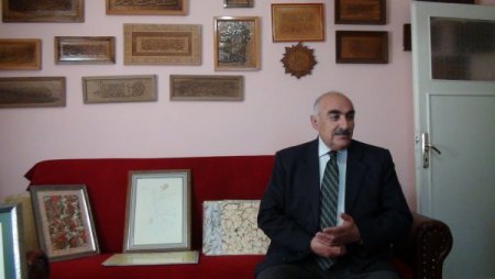Darbe döneminde sosyal hayatı engellenen öğretmen kendini sanata verdi (Özel)