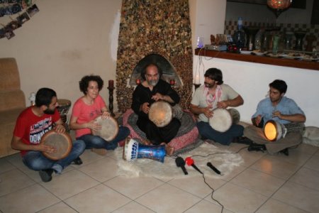 Darbuka Ustası Mısırlı Ahmet, Türkiye’nin Tek Ritm Okulunda Konser Verdi