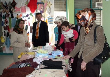 Dargeçit'te Öğrenciler Yararına Kermes