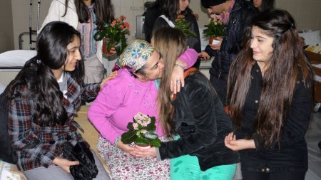 Darülaceze Saygı Kulübü yaşlıları mutlu etmeye devam ediyor