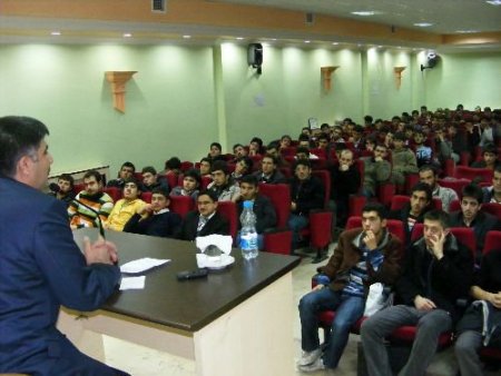 Dasidef Başkanı Yıldız'dan Öğrencilere: Sırf Devlet İşine Gireyim Diye Üniversite Okumayın