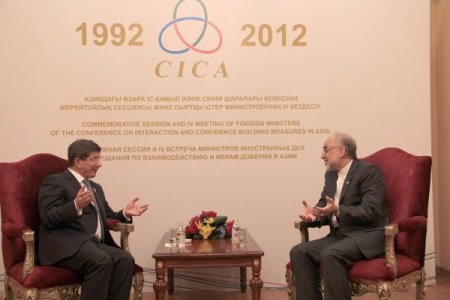 Davtoğlu, İranlı mevkidaşı Salihi ile görüştü