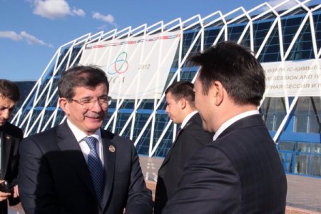 Davutoğlu, Astana’dan ayrıldı