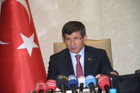 Davutoğlu, Gazze'de ağlarken çekilmiş fotoğrafının hikayesini anlattı