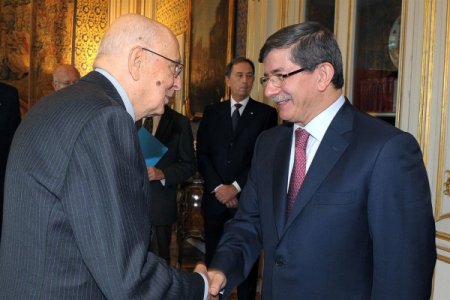 Davutoğlu, İtalya cumhurbaşkanı tarafından kabul edildi
