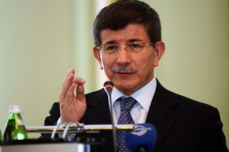 Davutoğlu, Ukrayna'nın büyükelçilerine hitap etti