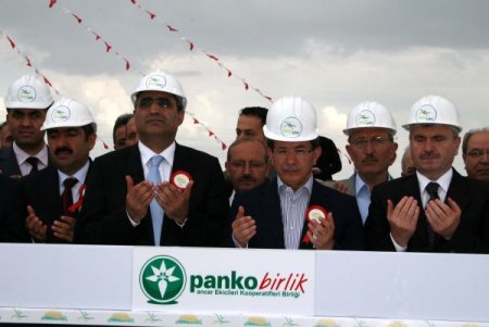 Davutoğlu 203 Milyon Liralık Et-süt Entegre Gıda Kompleksi'nin Temelini Attı