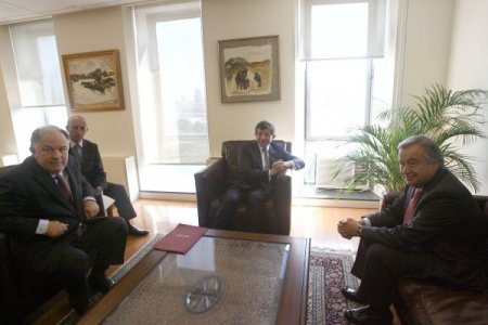 Davutoğlu BM Mülteciler Yüksek Komiseri Antonio Guterres'i kabul etti