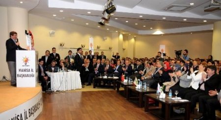 Davutoğlu: CHP, millet ile sevinmeyi de millet ile üzülmeyi de bilmiyor