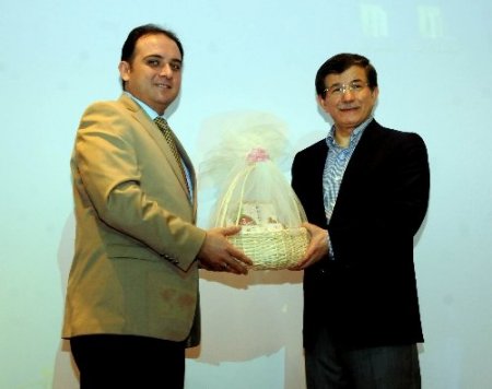 Davutoğlu: CHP, millet ile sevinmeyi de millet ile üzülmeyi de bilmiyor