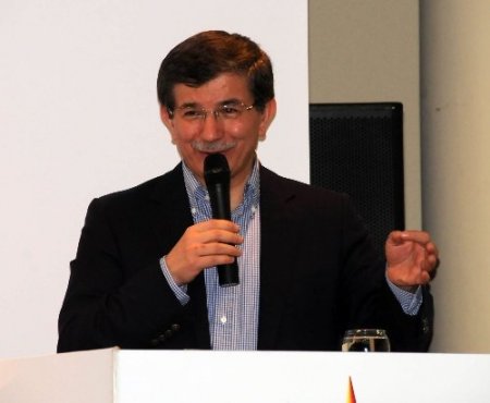 Davutoğlu: CHP, millet ile sevinmeyi de millet ile üzülmeyi de bilmiyor