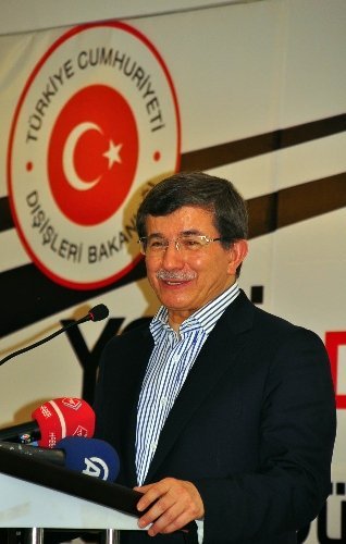 Davutoğlu: Toplumun herkesimi bizim için azizdir