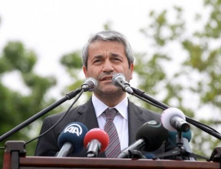 Davutoğlu: Türkiye Cumhuriyeti'ni cihan devleti haline getirmek boynumuzun borcu