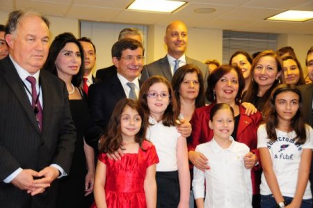 Davutoğlu: Vatanımızı zarara uğratacaklara fırsat vermeyeceğiz