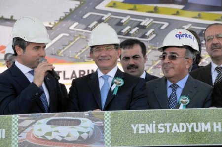 Davutoğlu ve Kılıç, Yeni Konya Stadyumu’nun temel atma törenine katıldı