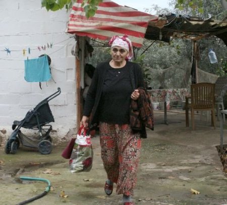 Dayak Yüzünden Boşandı, Oğlu Da Alkol Ve Uyuşturucu Yüzünden Dövdü