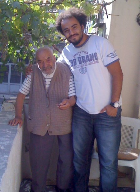 Dedesine Şifayı, Uzaktan Kumandayla Buldu