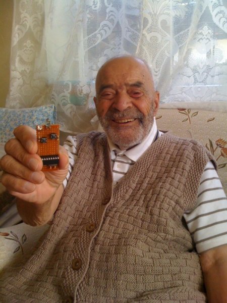 Dedesine Şifayı, Uzaktan Kumandayla Buldu