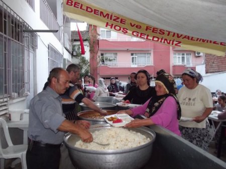 Değirmenli Kadınlar Belediyenin İftar Sofrasında Buluştu