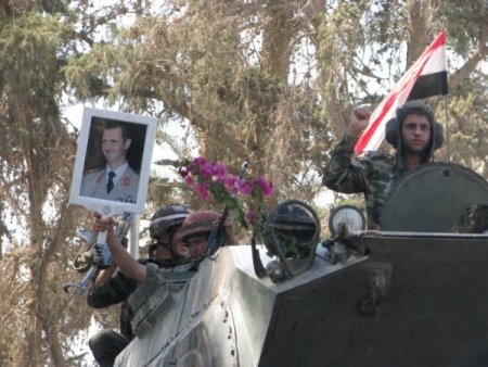 Deir Ez Zor'dan Gövde Gösterisi İle Çekilen Ordu, Geride Sessiz Bir Kent Bıraktı