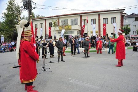 Demetevler Mahalle Konağı hizmete açıldı