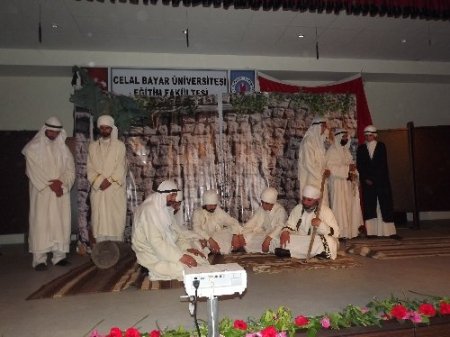 Demirci Anadolu İmam Hatip Lisesi Kutlu Doğum programı düzenledi