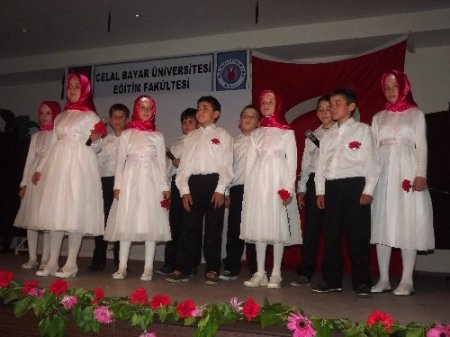 Demirci Anadolu İmam Hatip Lisesi Kutlu Doğum programı düzenledi