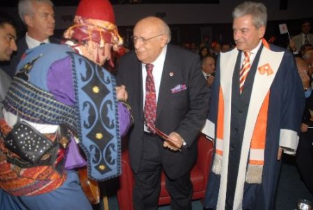 Demirel: Ekonomide Resesyona Ve Depresyona Varılmadan Yeniden Düzelme Sağlanmış Gibi Görünüyor