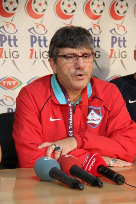 Demirspor Teknik Direktörü Uğur: İyi olan kazandı