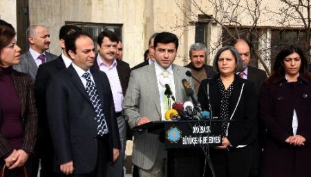 Demirtaş, Baydemir'e Destek Verdi: Ses Kaydının İçeriği Çarpıtıldı