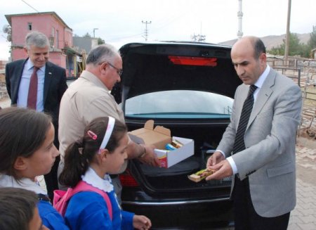 Demirtaş, Gerger’de incelemelerde bulundu