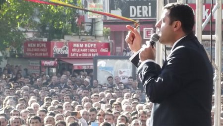 Demirtaş: Adalet Bakanı'nın cezaevi ziyareti önemli bir adım