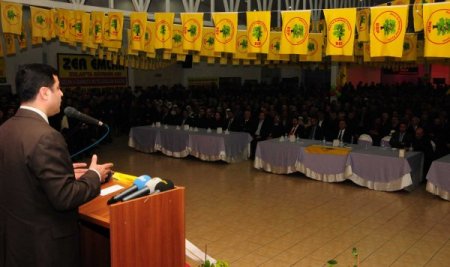 Demirtaş: Barış sürecinin yürümesi için medya objektif habercilik yapsın