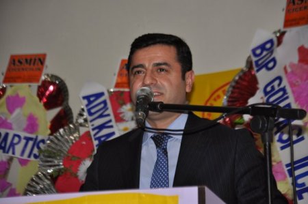 Demirtaş: Bu kritik süreçte, kışkırtmalara kulaklarınızı tıkamalısınız