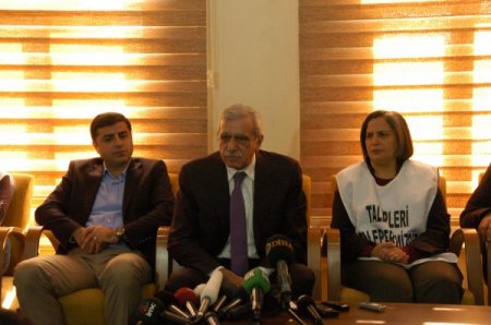 Demirtaş: İdam cezası yeniden yasalara girse de Öcalan'ın asılması mümkün değil