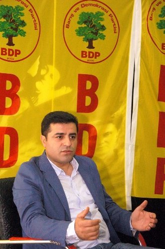 Demirtaş: İstanbul’da dağ olsa şimdiye kadar gençler dağa çıkmıştı