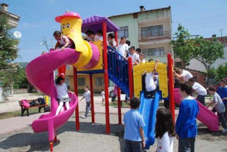 Demirtaş Mahallesi'ne Dört Park Birden
