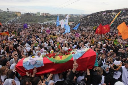 Demirtaş: Paris'teki infazlar barış sürecini durdurmak için yapıldı